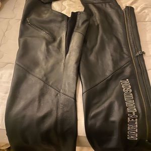 Woman's Harley Davidson leather chaps  2xl